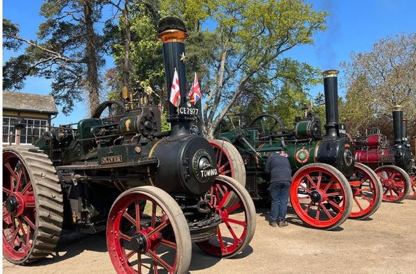 001 bressingham steam and gardens