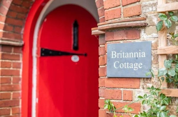 001 britannia cottage heacham