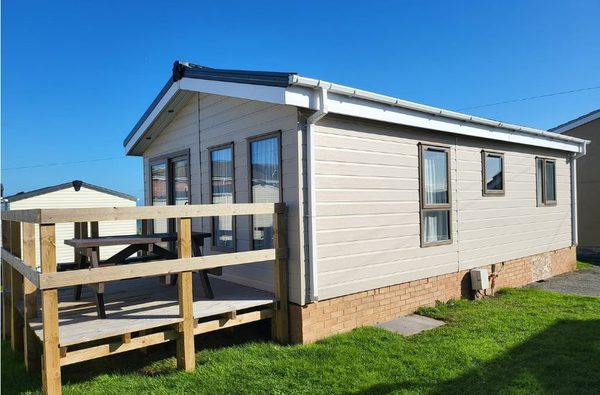 001 castaways holiday park