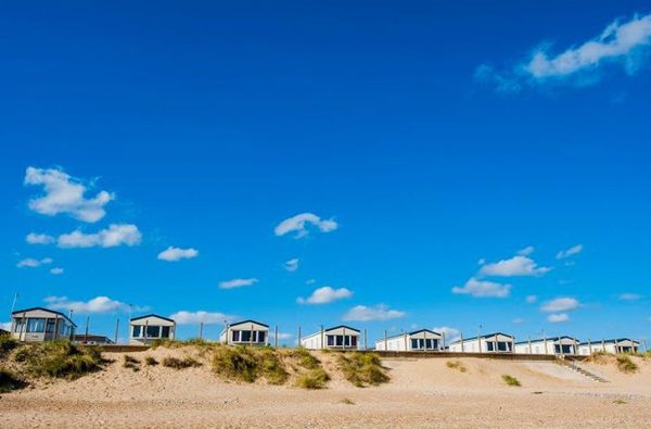 001 eastern beach holiday park