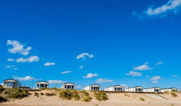 001 eastern beach holiday park