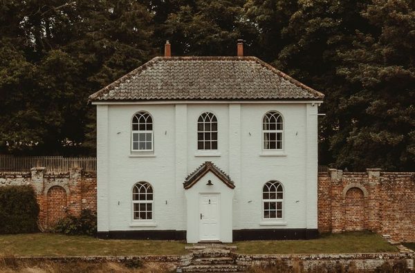 001 estate cottage worstead estate