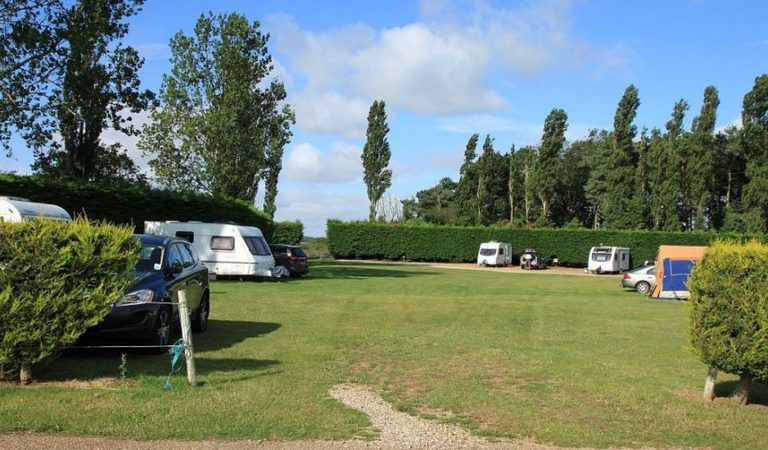 001 fakenham racecourse caravan camping