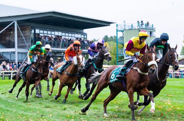 001 fakenham racecourses