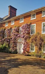 001 farthing green holiday apartments