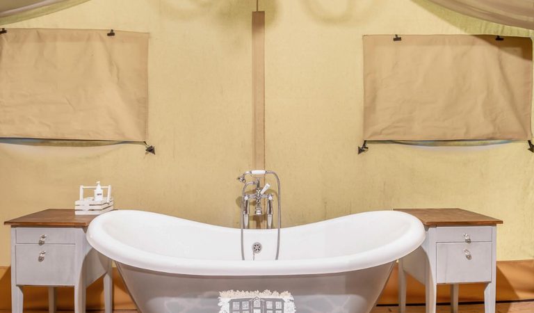 001 Glamping Stay Travel Chapter