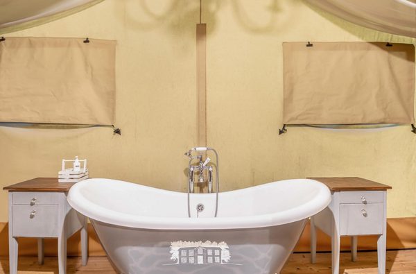 001 Glamping Stay Travel Chapter