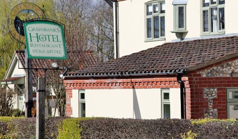 001 greenbanks hotel