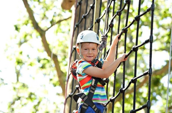 001 hilltop outdoor centre