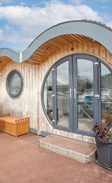 001 hippersons accommodation