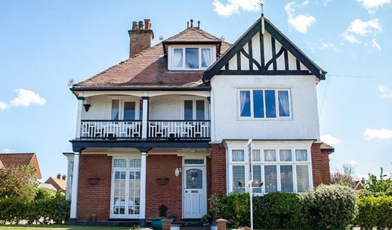 001 homefield guest house