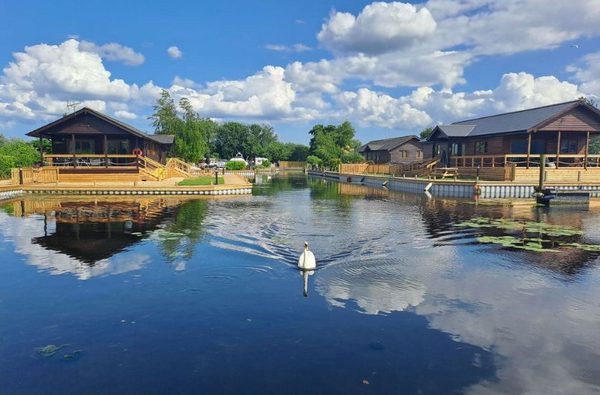 001 norfolk holiday lodges