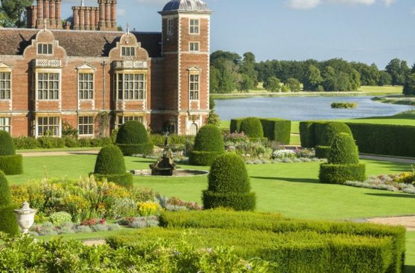 001 nt blickling estate blickling norfolk