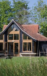 001 nwt hickling broad and marshes national nature reserve