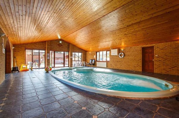 001 oak farm cottage