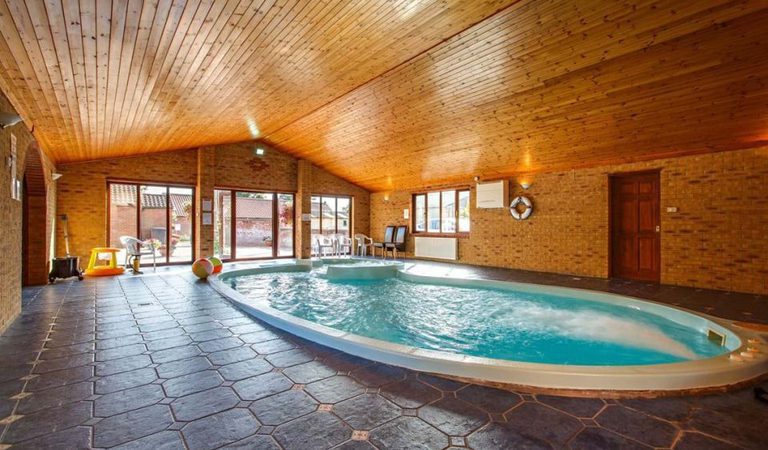 001 oak farm cottage