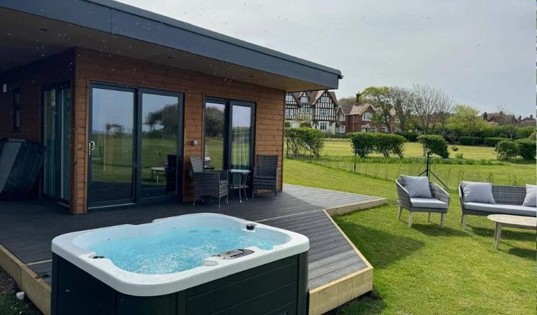 001 sea marge lodges