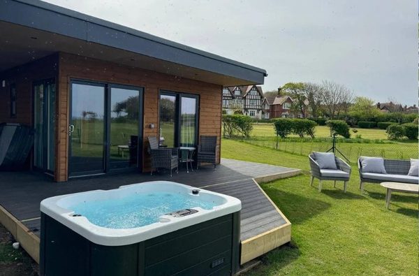 001 sea marge lodges