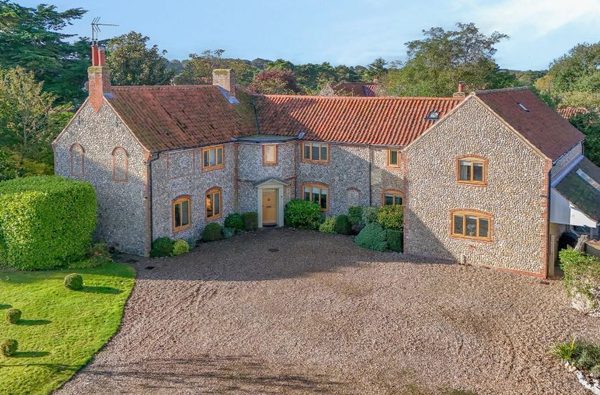 001 sowerbys holiday cottages burnham market norfolk