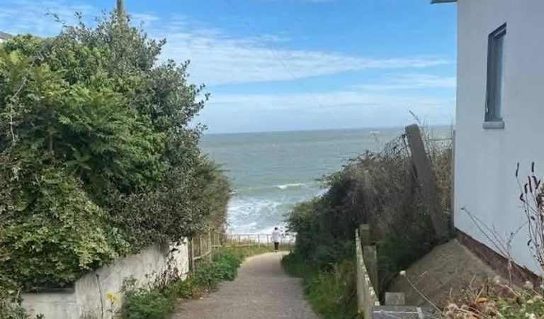 001 sunrise holiday chalet