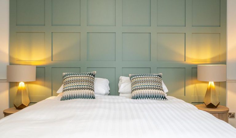 001 the golden lion hunstanton