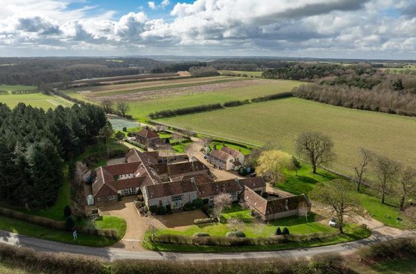 001 the kelling estate