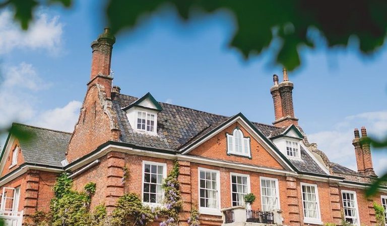 001 the norfolk mead hotel