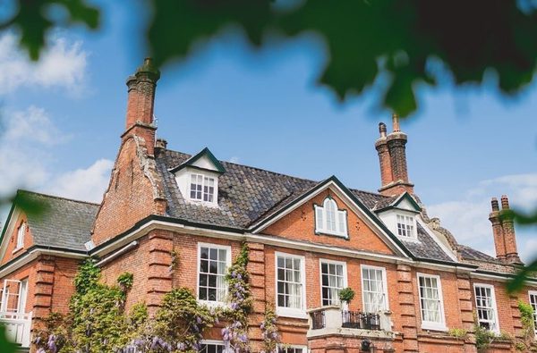 001 the norfolk mead hotel