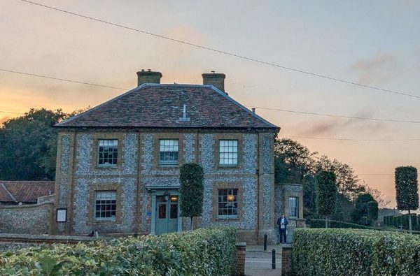 001 the victoria inn holkham