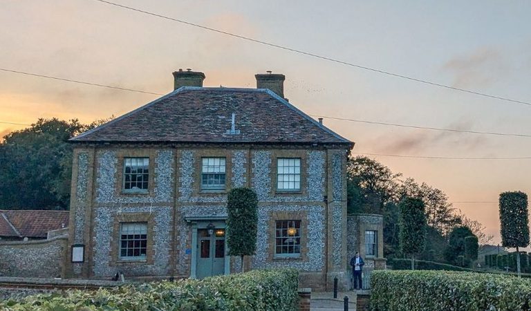 001 the victoria inn holkham