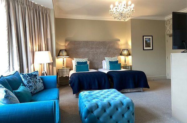 001 virginia court hotel