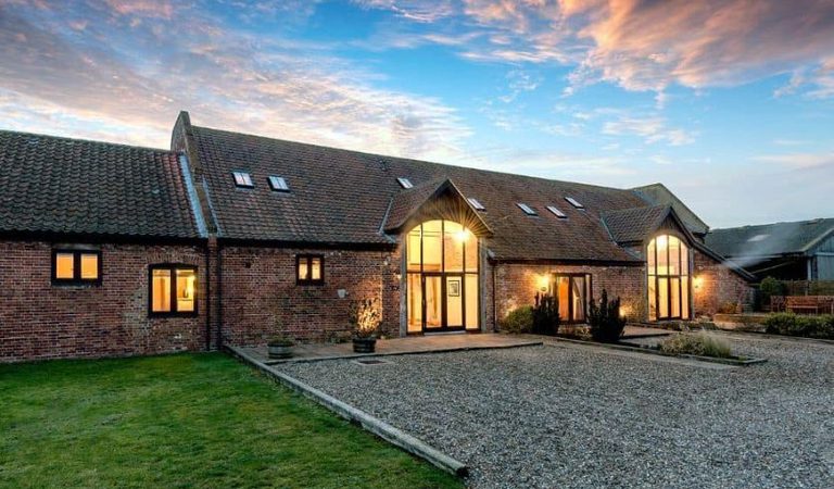 001 wheatacre hall barns