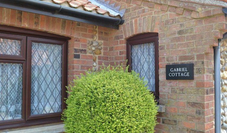 002 gabriel cottage wells next to sea