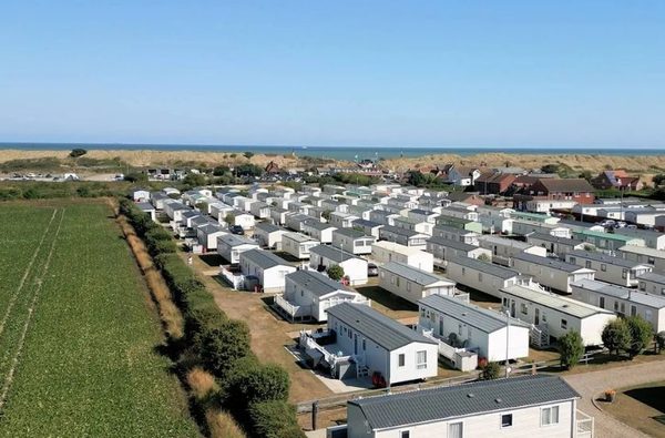 002 golden beach holiday park