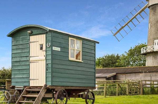 003 bircham windmill caravan and campsites