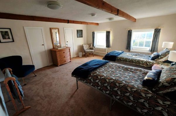 003 farthing green holiday apartments