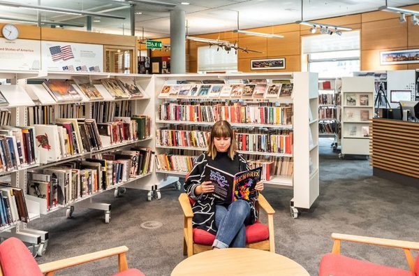 004 american library