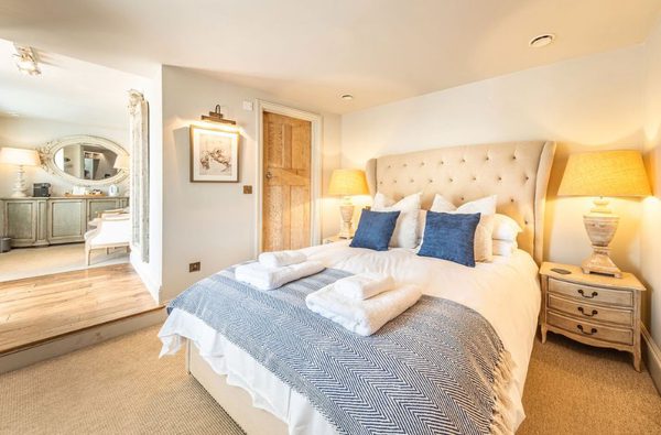 004 the wiveton bell