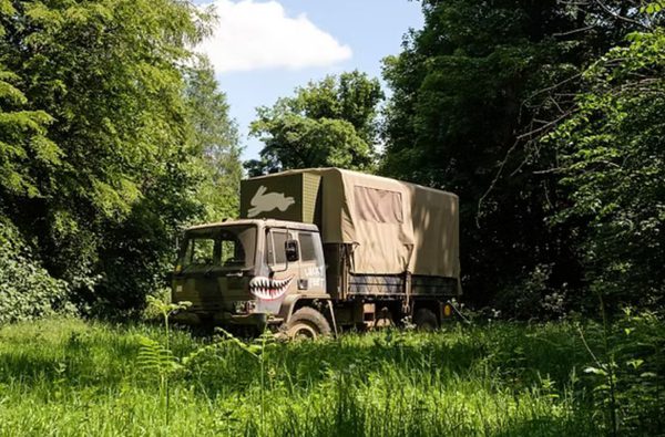 005 bradmoor woods and 4 ton tents