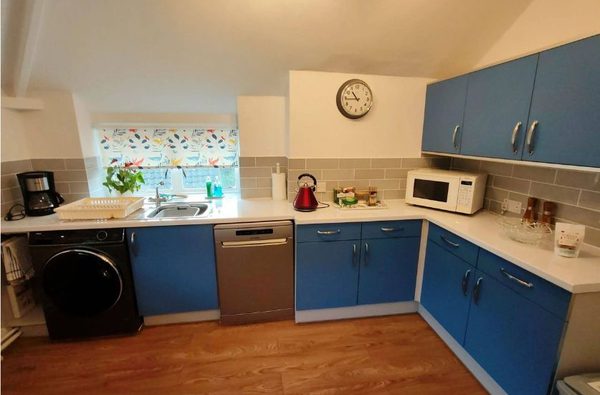 005 farthing green holiday apartments