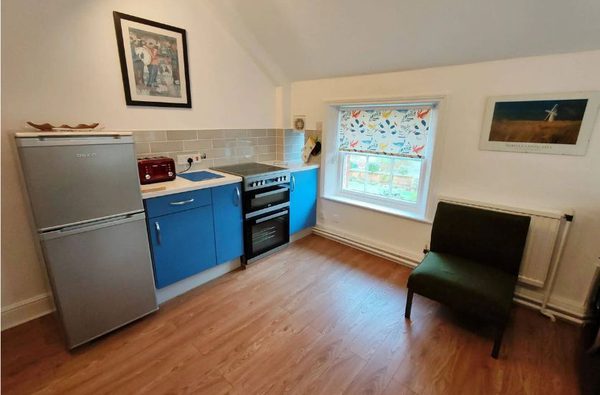 006 farthing green holiday apartments