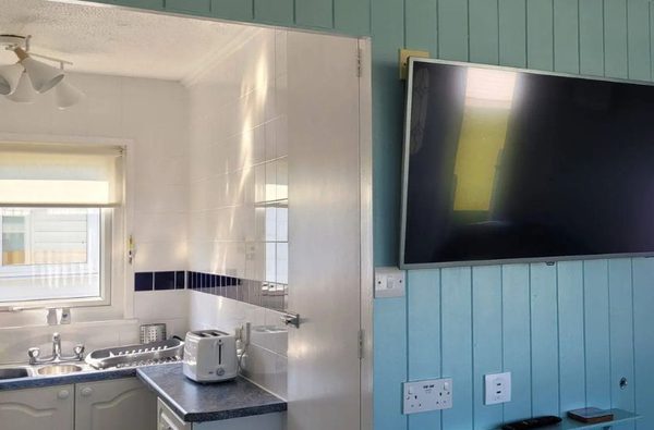 006 sunrise holiday chalet