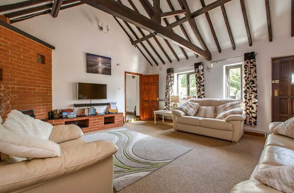 007 oak farm cottage