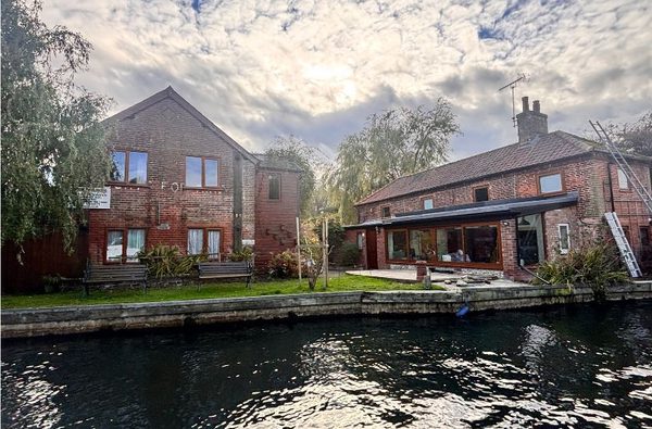 007 the granaries smallburgh norfolk