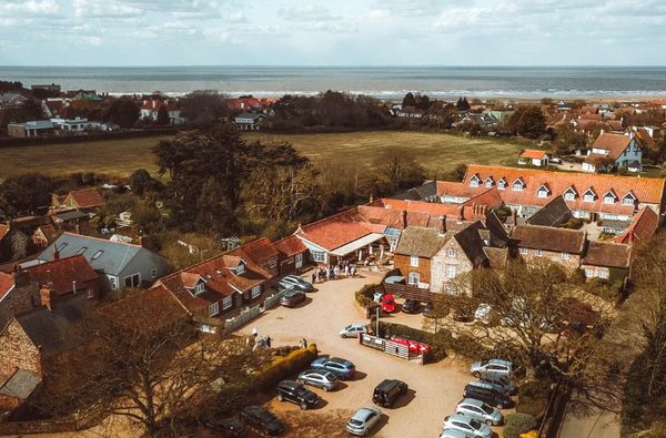 008 caley hall hotel