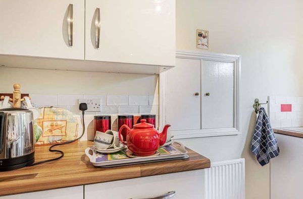 008 nightingale cottage w