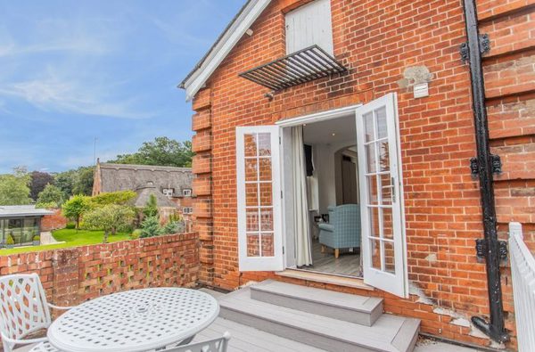 008 the norfolk mead hotel