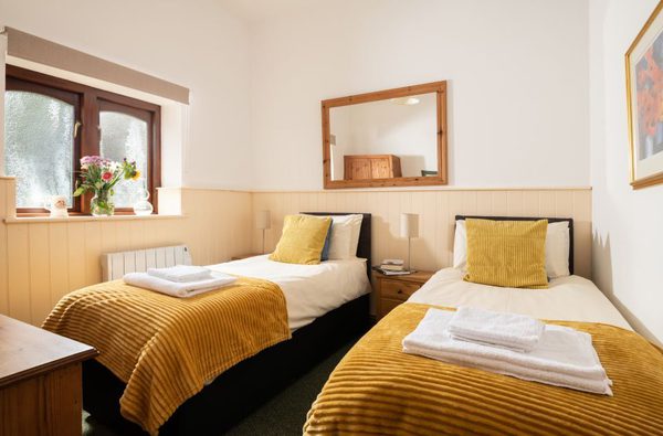 008 tunstead cottages