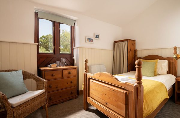 009 tunstead cottages