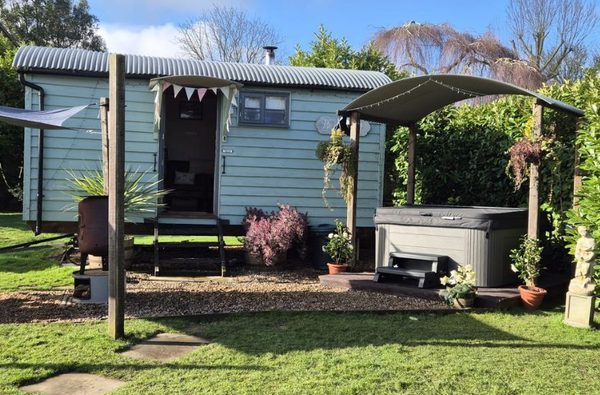 010 briars hut spooner row